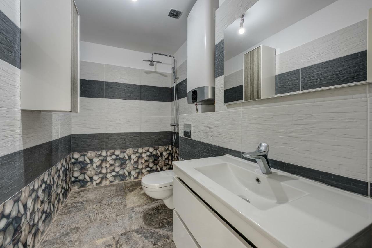 De Silva Studio Zebra Apartment *