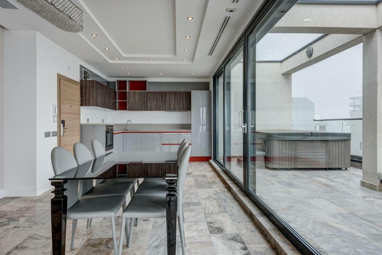 De Silva Studio Zebra * Mamaia